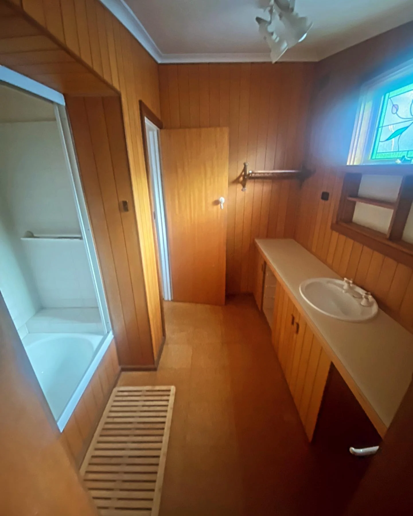 Cheltenham bathroom — photo 5 of 5