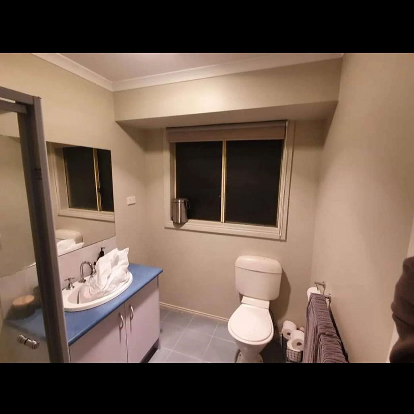 A Langwarrin ensuite — photo 5 of 5