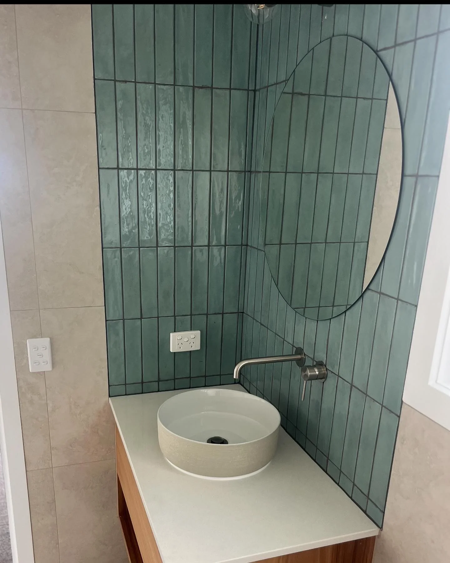 Cape Woolamai bathroom — photo 2 of 2